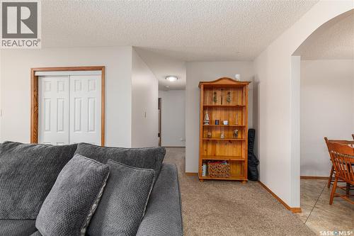 21 Thorn Crescent, Moose Jaw, SK 