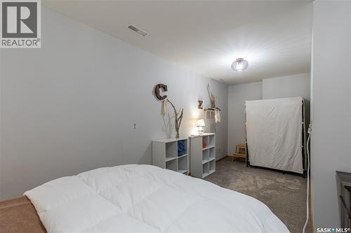 21 Thorn Crescent, Moose Jaw, SK 