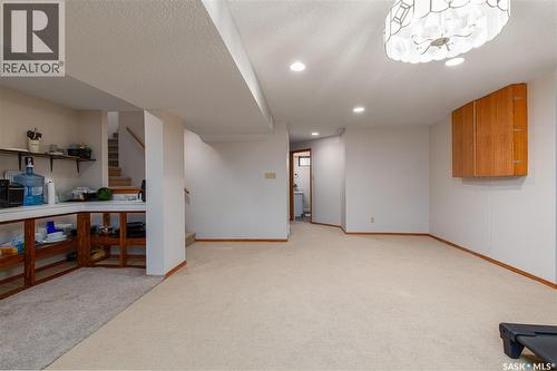 21 Thorn Crescent, Moose Jaw, SK 