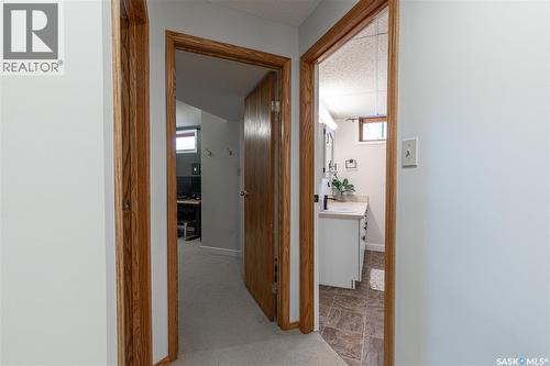 21 Thorn Crescent, Moose Jaw, SK 