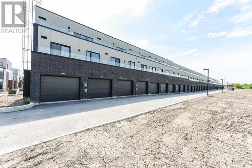 92 - 92 Everett Common, St. Catharines, ON 