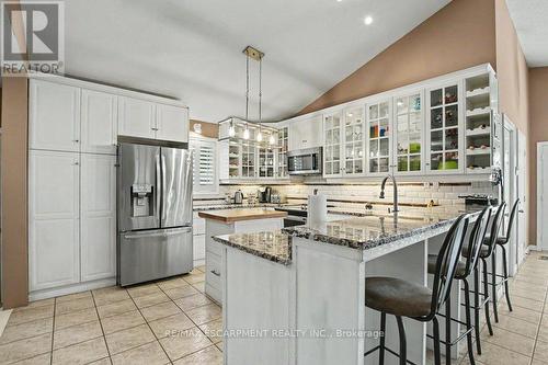 6 Theodore Drive, Hamilton, ON 
