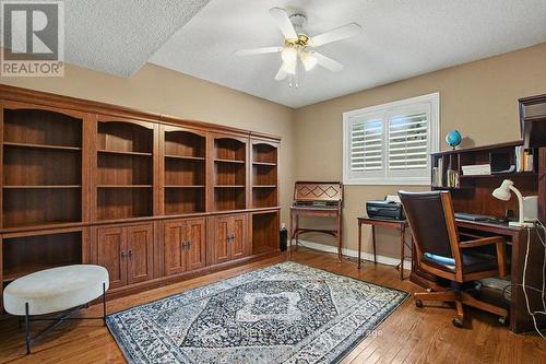 6 Theodore Drive, Hamilton, ON 