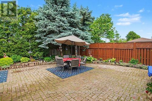 6 Theodore Drive, Hamilton, ON 