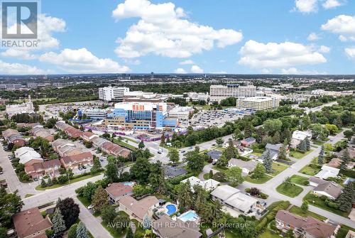305 Mountbatten Avenue, Ottawa, ON 