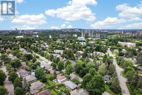 305 Mountbatten Avenue, Ottawa, ON 