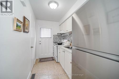 8 Topaz Gate, Toronto, ON 