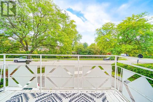 8 Topaz Gate, Toronto, ON 