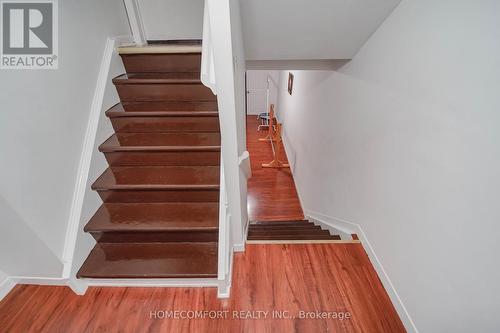 8 Topaz Gate, Toronto, ON 