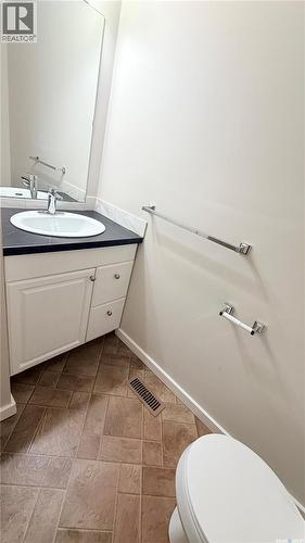 444 Coad Manor, Saskatoon, SK 