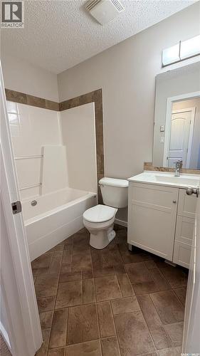 444 Coad Manor, Saskatoon, SK 