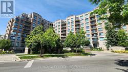403 - 16 DALLIMORE CIRCLE Toronto, ON M3C 4C4