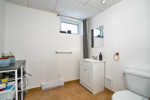 Salle d'eau - 274 Ch. Haendel, Candiac, QC 