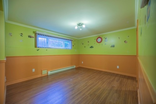 Salle de jeux - 116 Rue Robert, Varennes, QC 