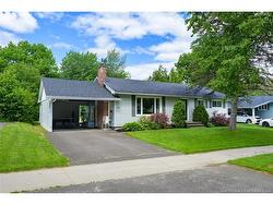 101 Dover CRES  Fredericton, NB E3B 4T8