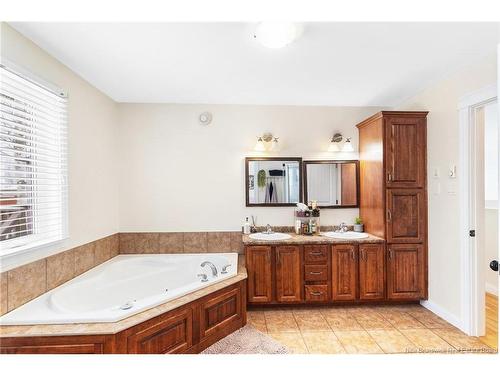 13 Harris St, Oromocto, NB 