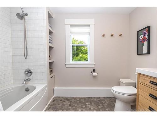 154 Brookside Dr, Fredericton, NB 