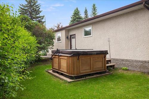 4 Blair Bay, Steinbach, MB 