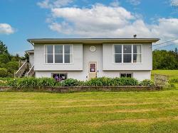 1478 Highway 215  Tennecape, NS B0N 2R0