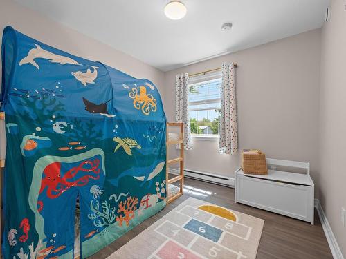 90 Leeward Avenue, Hammonds Plains, NS 