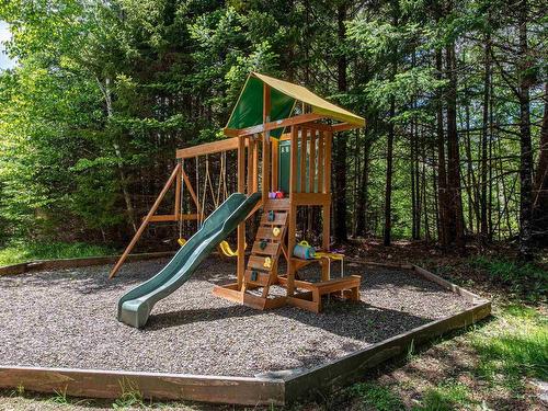 90 Leeward Avenue, Hammonds Plains, NS 