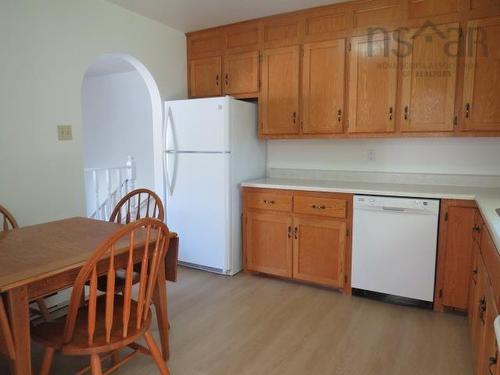 102 Pondicherry Crescent, Dartmouth, NS 