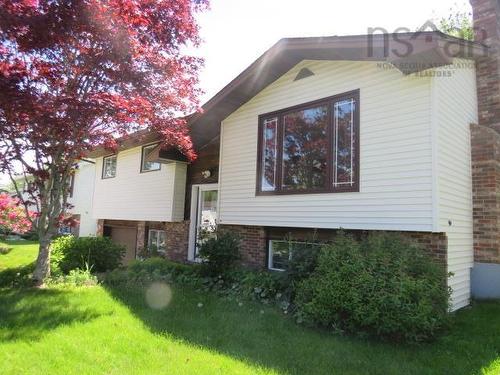 102 Pondicherry Crescent, Dartmouth, NS 