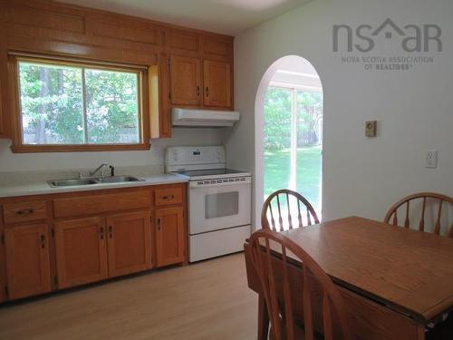 102 Pondicherry Crescent, Dartmouth, NS 