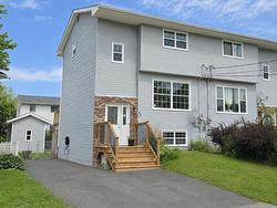 77 Noria Crescent  Middle Sackville, NS B4E 2L8