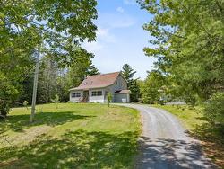 12 River Court  Enfield, NS B2T 1C4