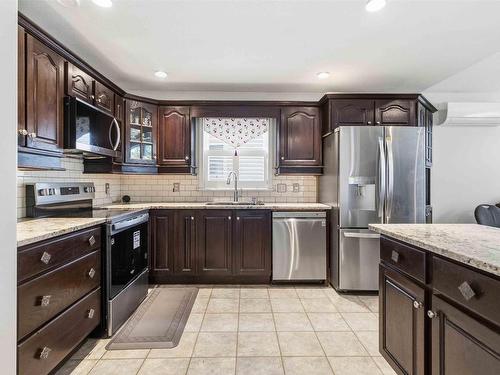36 Roxham Close, Clayton Park, NS 