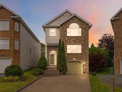 36 Roxham Close  Clayton Park, NS B3S 1G2
