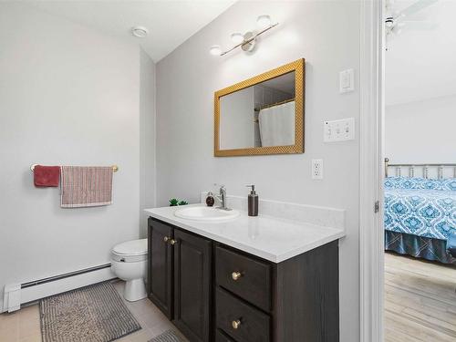36 Roxham Close, Clayton Park, NS 