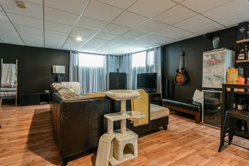 Family Room - 66 Rue Granger, Saint-Philippe, QC 