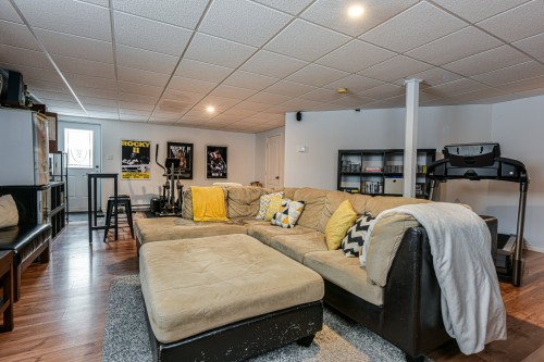 Family Room - 66 Rue Granger, Saint-Philippe, QC 