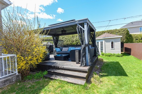 Courtyard - 66 Rue Granger, Saint-Philippe, QC 