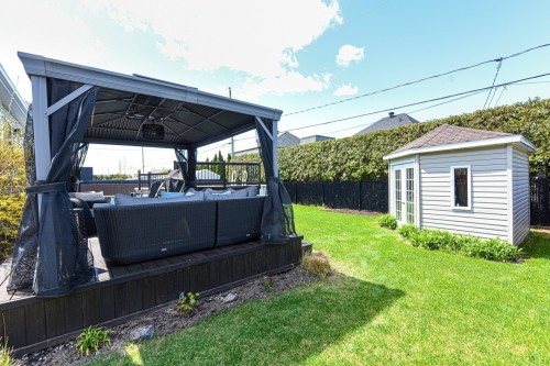 Courtyard - 66 Rue Granger, Saint-Philippe, QC 