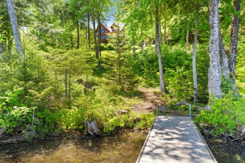 Bord de l'eau - 279 Ch. Des Castors, Mont-Tremblant, QC - Outdoor
