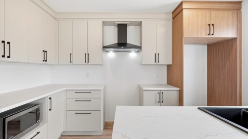 Cuisine - 70 Rue Nicolas-Perreault, Sorel-Tracy, QC - Indoor Photo Showing Kitchen