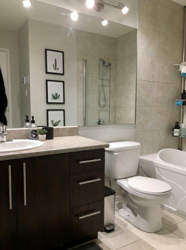 Bathroom - 5-520 Rue Gibbons, Montréal (Verdun/Île-Des-Soeurs), QC 