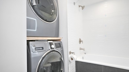 Laundry - 4013 Rue Mackenzie, Montréal (Côte-Des-Neiges/Notre-Dame-De-Grâce), QC 