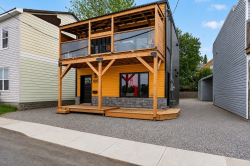 880 Av. du Capitaine-Veilleux  Shawinigan, QC G9P 1B8