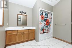 4pc Bathroom - 2nd Floor - 
