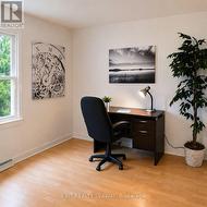 Bedroom/Office - 