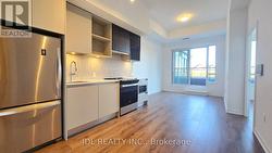 236 - 395 DUNDAS STREET W Oakville, ON L6M 5R8