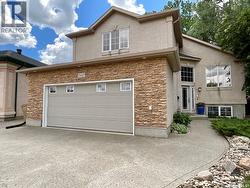 1347 HLECK PLACE N  Regina, SK S4X 4R2