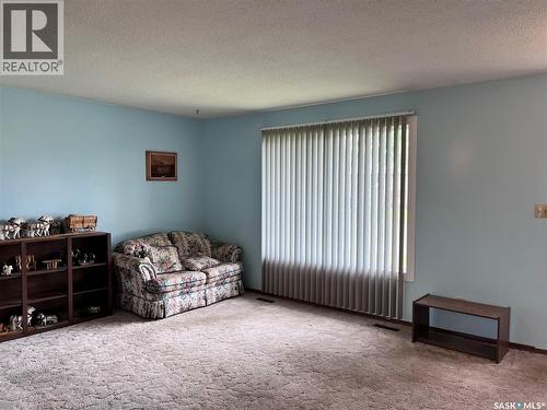 215 Burns Avenue W, Melfort, SK 