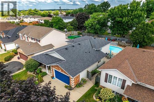 64 Caledonia Avenue, Caledonia, ON 