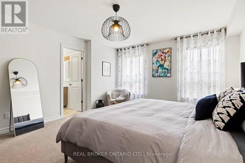 769 Cairn Crescent, Ottawa, ON 