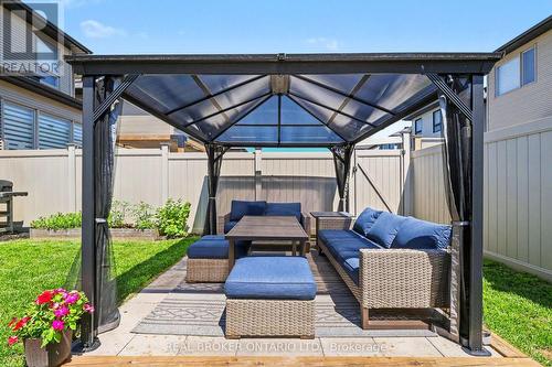 769 Cairn Crescent, Ottawa, ON 